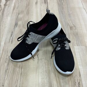 Munro Stylish Black and Gray Women's Sneakers